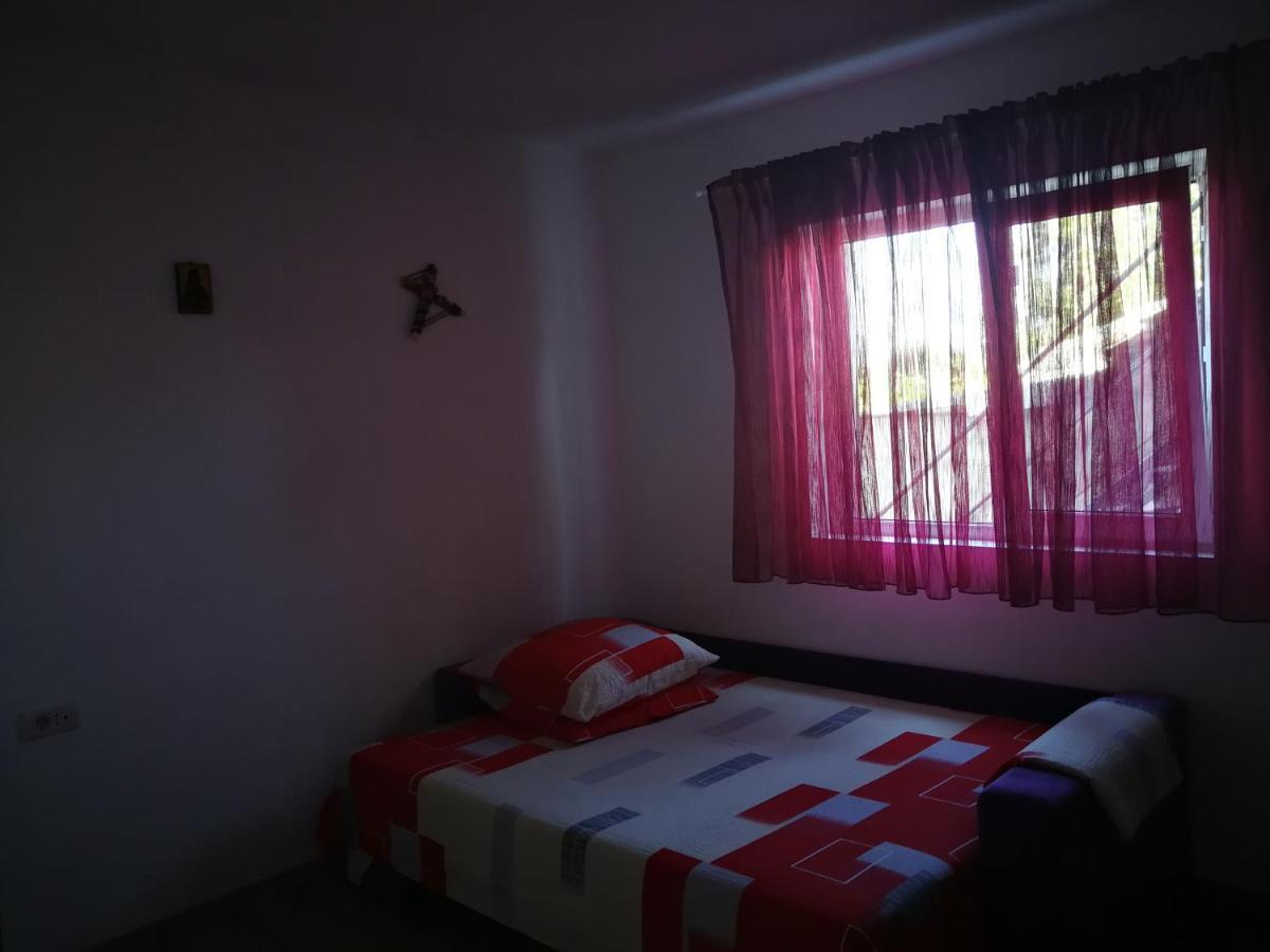 Vila Baciu Hotel Tuzla Exterior photo